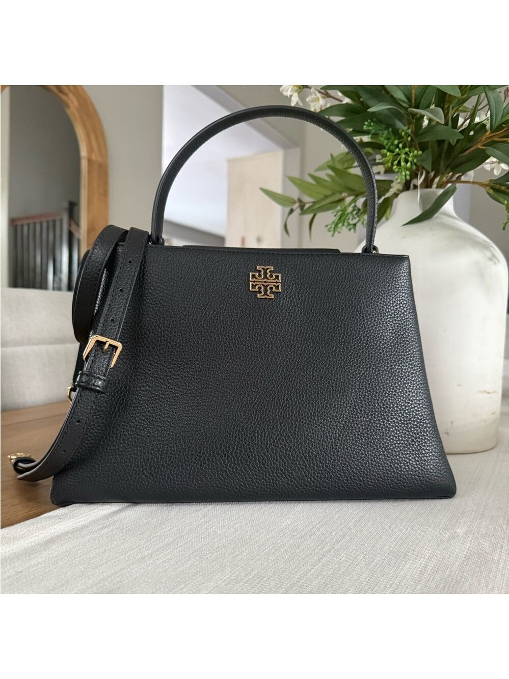 700+! New Tory Burch Britten Black Leather Satchel